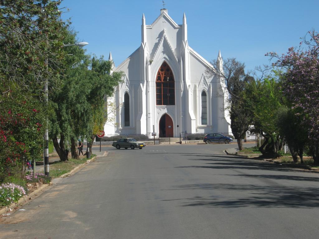 Ladismith Manor酒店 外观 照片