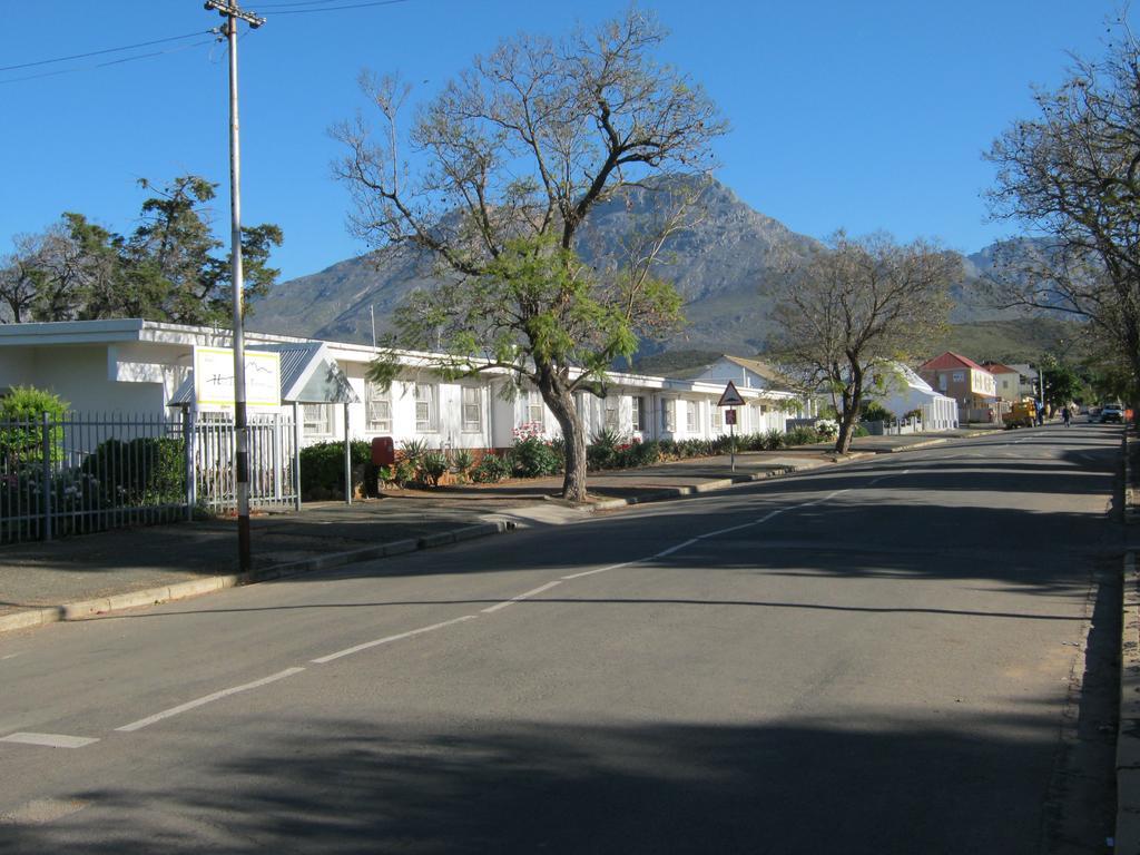 Ladismith Manor酒店 外观 照片